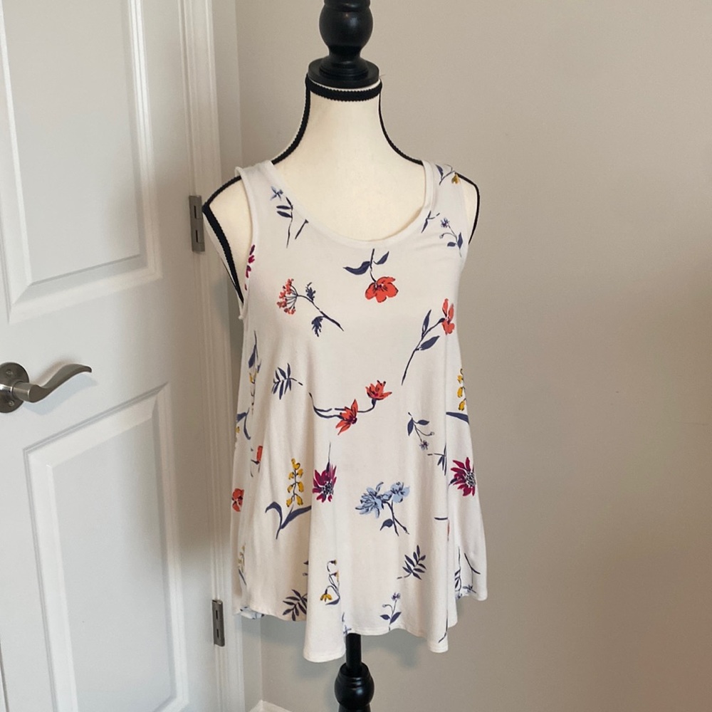 Old navy floral tank